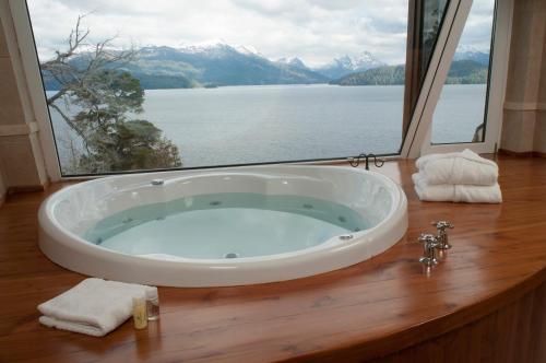Bathroom, Sol Arrayan Hotel & Spa in Villa la Angostura