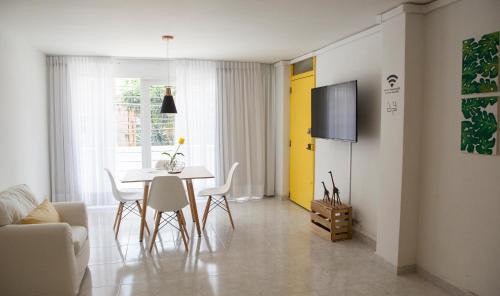 Home Aris Apartments 201, Medellín (Foto 8)