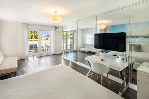 room detail thumbnail 0