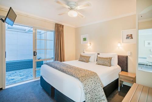 Silver Fern Rotorua Suites & Spa Room Type - Executive One Bedroom Suite with Spa Pool