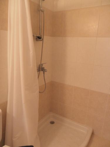 Studio, E104 with double bed, kitchen & shower room, sunny balcony