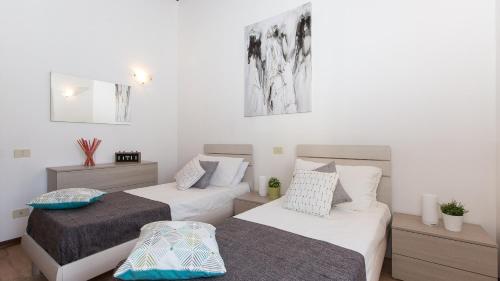 Rental in Rome - Santa Maria Novella Palace