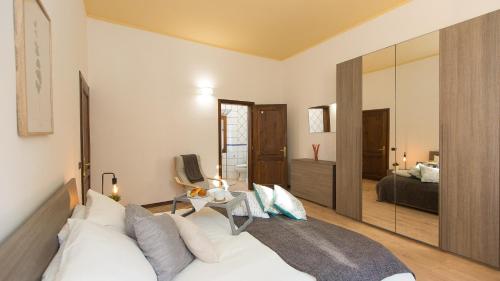 Rental in Rome - Santa Maria Novella Palace