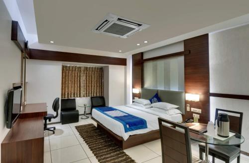 Pearl Hotel & Banquets Ahmedabad