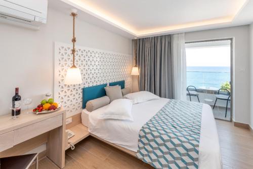 Triton Boutique Hotel - image 8