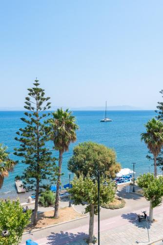 Triton Boutique Hotel - image 12