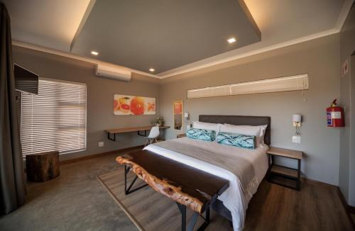 Letaba Junction Lodge in Letsitele