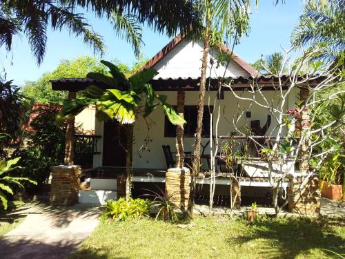 Beautiful Flower Resort in Pak Meng Beach