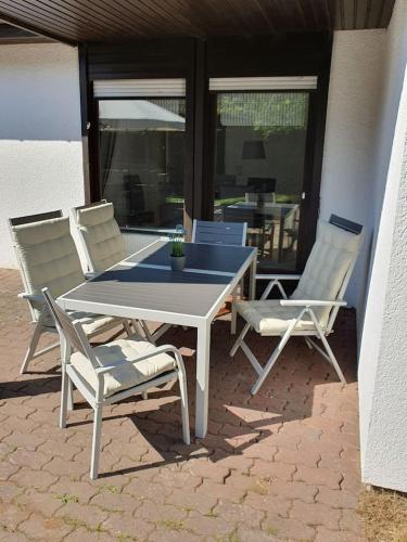陽台/露台, Großes (ca.230m²) freistehendes Einfamilienhaus in 卡爾滕基爾興
