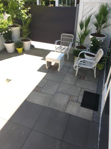 De Tuinkamer-----Privé diner op de kamer mogelijk!!! (De Tuinkamer-----Prive diner op de kamer mogelijk!!!) in 胡吉文