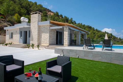 المنظر الخارجي, Paradise Blue Villa in Pomos