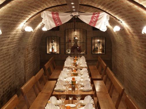 Iekārtas, Podrumi Kolar "Suza Baranje" in Kneževi Vinogradi