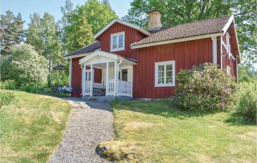 Lovely Home In Vimmerby With Kitchen