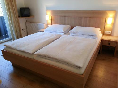 2 bedrooms, 2 beds