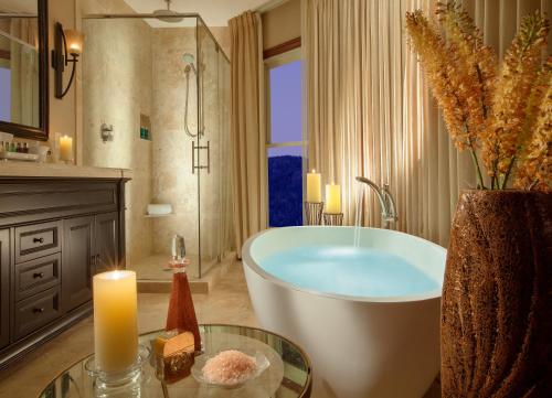 淋浴間, 鄉村傑克遜溪畔度假酒店 (Rustic Inn Creekside Resort and Spa at Jackson Hole) in 傑克遜市中心