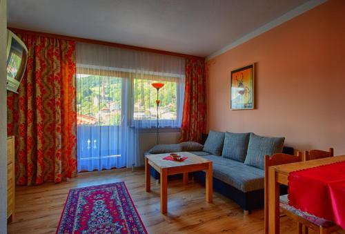 One-Bedroom Apartment with Balcony