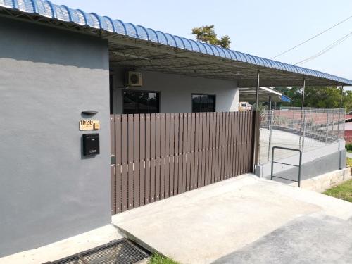 Aqua Shelter, Mersing