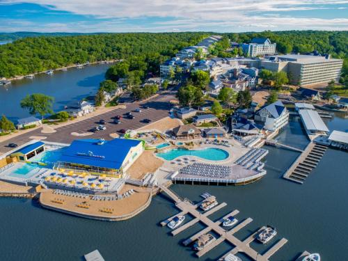 . Margaritaville Lake Resort Lake of the Ozarks