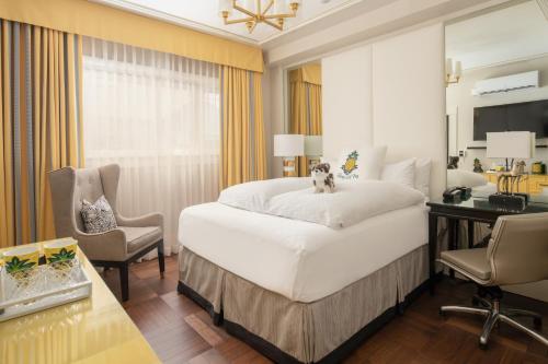 ADA Cozy with Roll In Shower