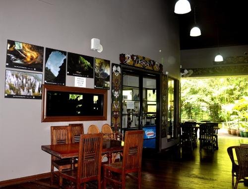 Restaurant, Mulu National Park in Mulu