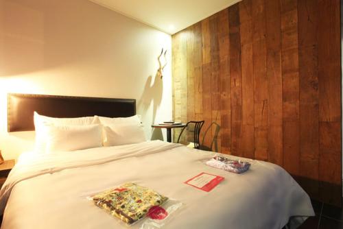 sloth hotel songjeong 32 songjeonghaebyeon ro haeundae gu busan republic of korea busan south korea