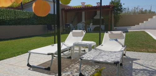  Saronikos Family House with Garden & Sea view in Isthmia
