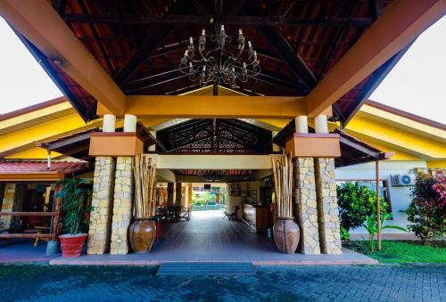 ทางเข้า, Amapola Resort in จาโค่