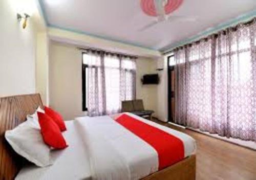 ADB Rooms Hotel Kartik,Manali