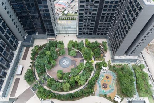 PROMO!Emerald Green Stylist Duplex 8min to Sunway