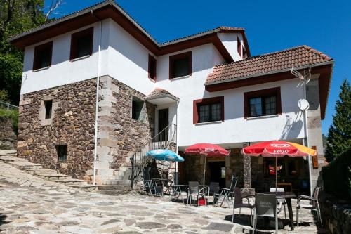  Pensión Casa Cesáreo, Pension in Pola de Somiedo