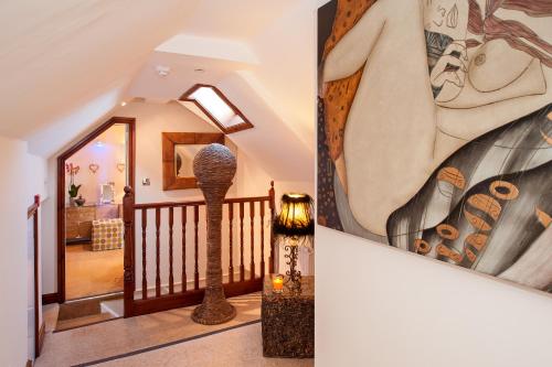 217106640 Windermere Boutique Hotel Spa Suites & Hot Tubs