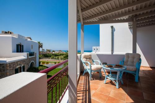 منظر, Plaza Beach Hotel in Plaka Beach