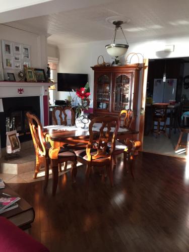 餐飲選擇, 德埃爾斯鄉間B&B酒店 (gite des iles) in 馬塔尼