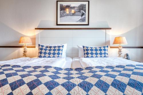 1 queen bed