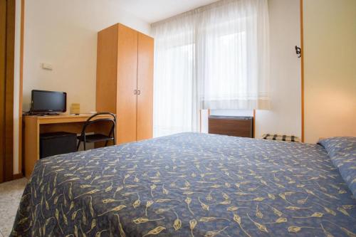 Double Room with Balcony room in Hotel Benacus