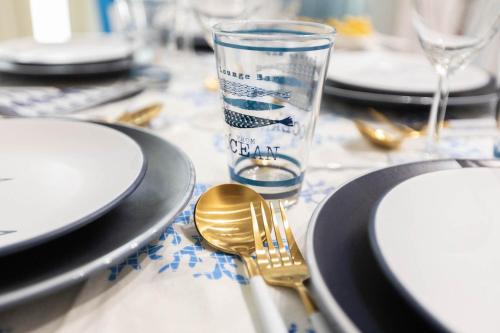 Sea Elegance – Oliveri, WA