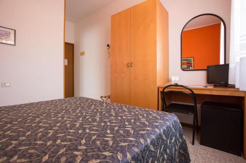 Double Room room in Hotel Benacus