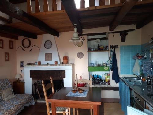 Casa Sardegna in montagna Tonara gîte à louer Tiana