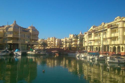 VIVE BENALMÁDENA Apartamento de Luxe Puerto primera linea de playa - image 12
