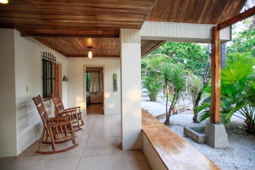 Facilities, Casa Cecilia Beach Front in Santa Teresa