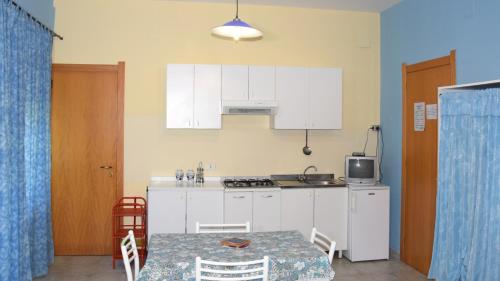 Studio (3 Adults)