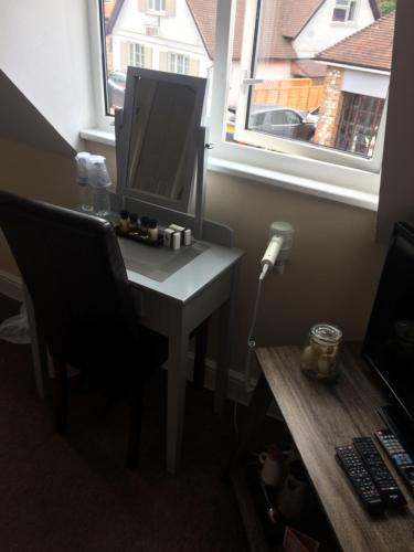 Worthing Rest - image 7