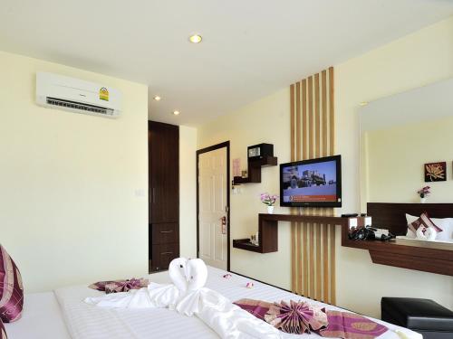 Pimrada Hotel Room Type - Standard Double Room
