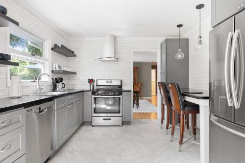The Parkside Retreat in Noyac