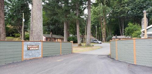 Malahat Bungalows Motel