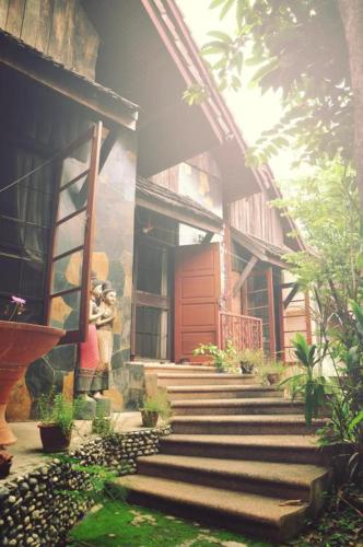 Noey's j home Noey's j home