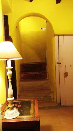La Casa Amarilla