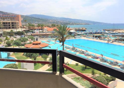 Balcony/terrace, Beachfront Chalet in Aqualand Resort - Batroun in Batroun
