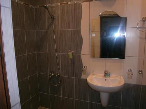 Evia Hotel - image 7