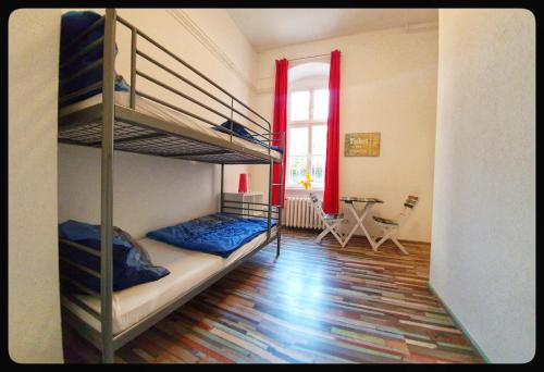 Hostel 199 - image 6